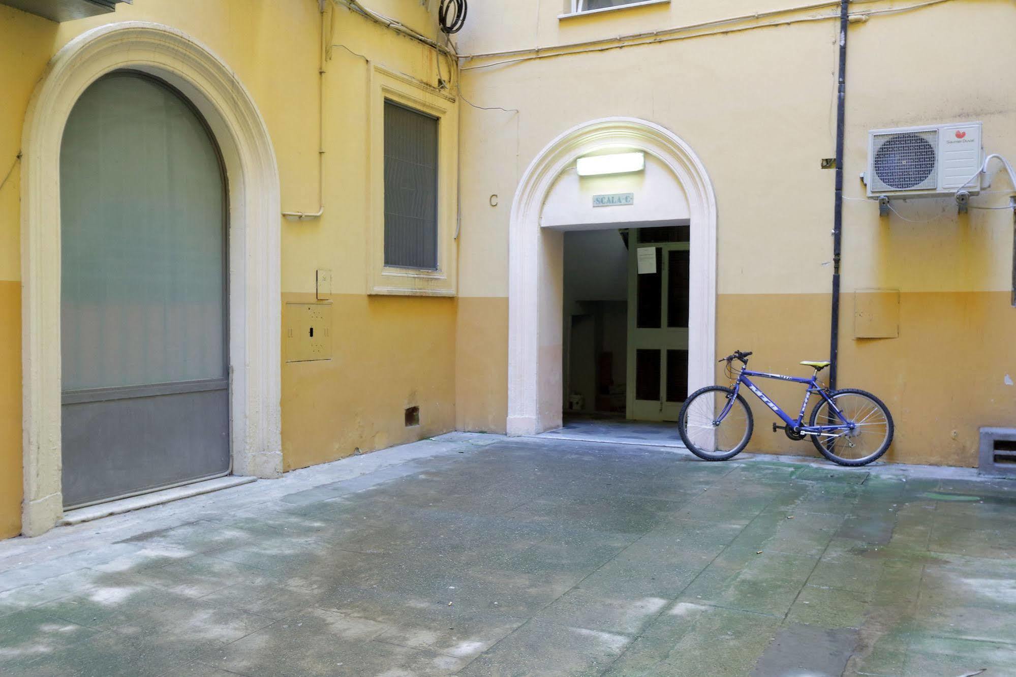 Domus Avi Vaticano 2* Rom